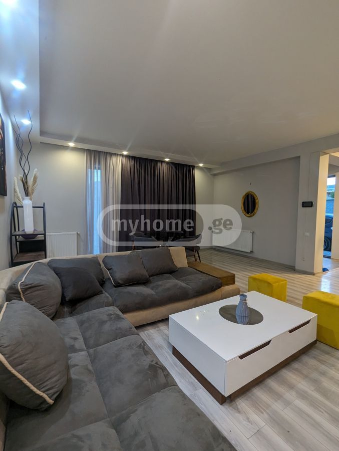 For Sale 5 Room Private House view 1
