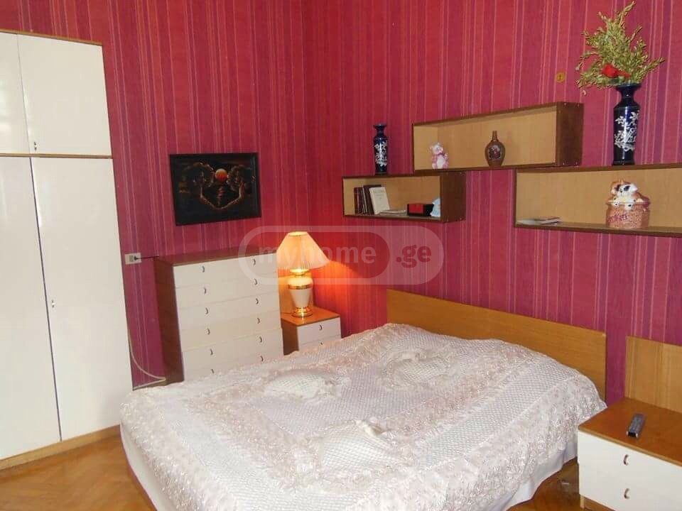 2 Room Flat Daily Rent. Mtatsminda view 7