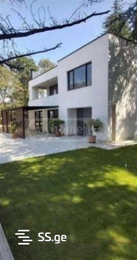 8 Room Private House For Sale view 5