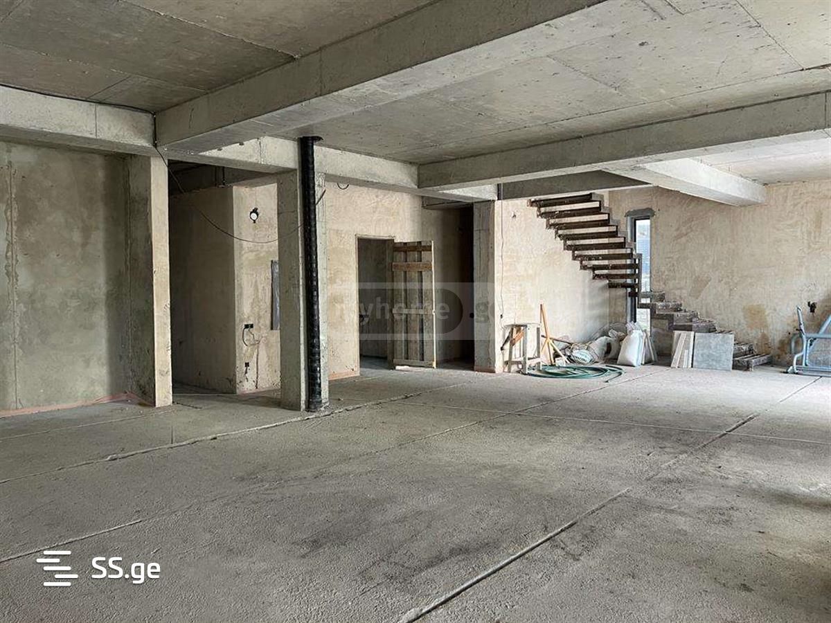 8 Room Private House For Sale view 8