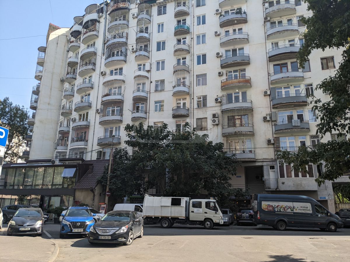 2 Room Apartment For Rent In Vake view 2