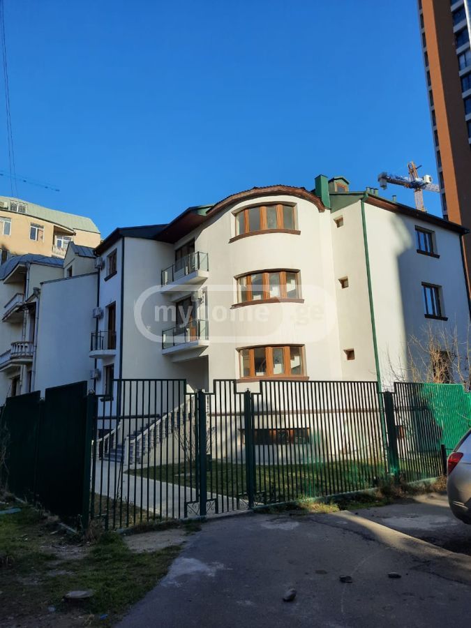 For Sale 10+ Room Private House In Vake, 1 of 12