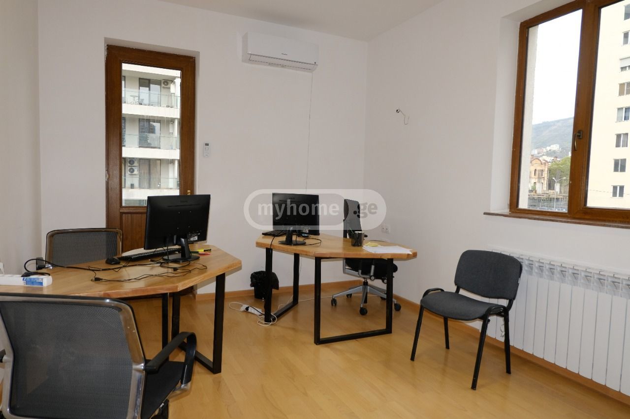 For Sale 10+ Room Private House In Vake, 10 of 12