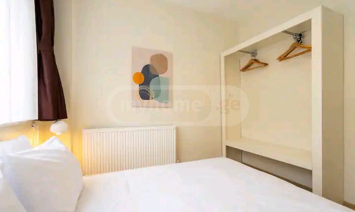 3 Room Flat Daily Rent. Isani view 8