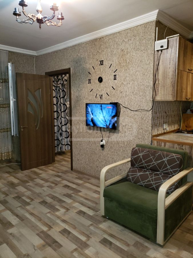 Daily Rent 1 Room Apartment Kutaisshi view 9