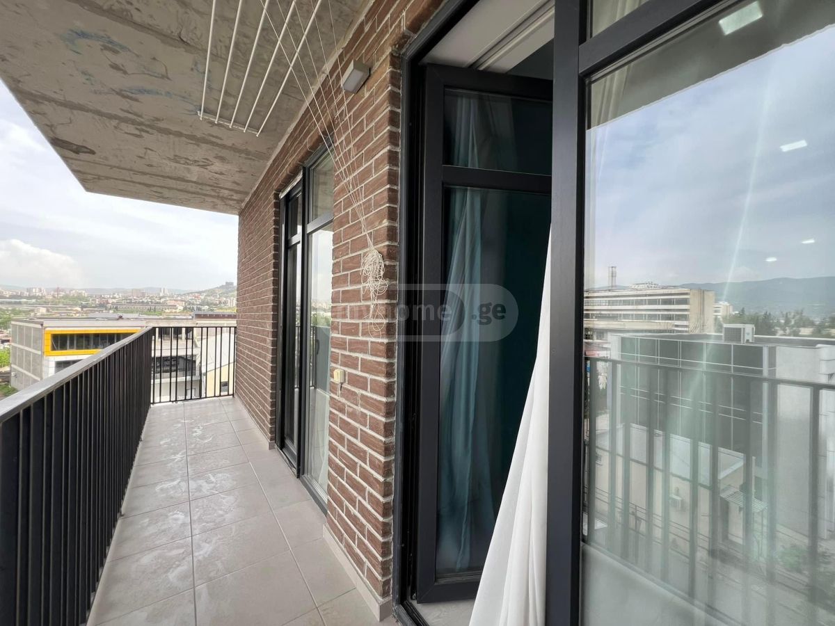 4 Room Apartment For Rent view 3