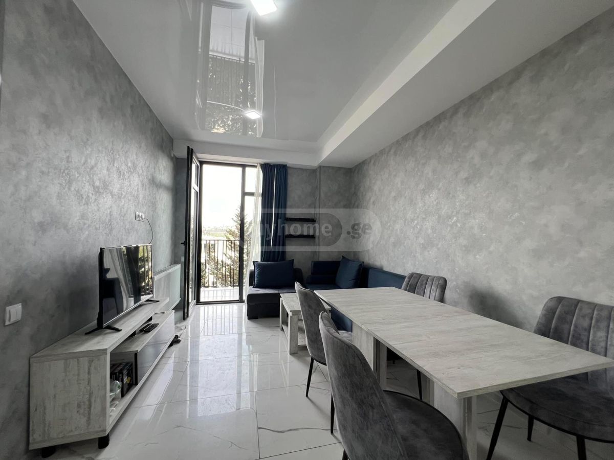 4 Room Apartment For Rent view 7