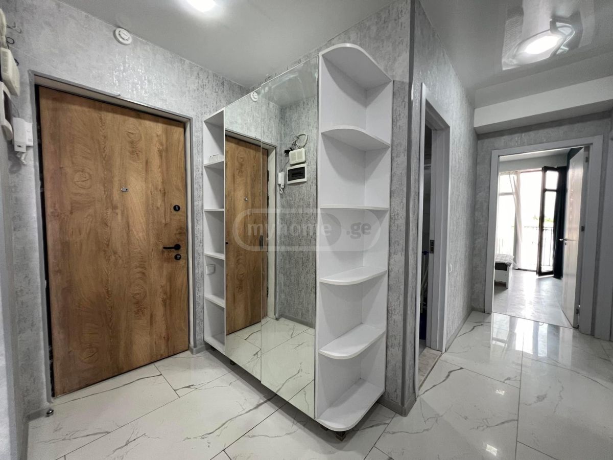 4 Room Apartment For Rent view 8