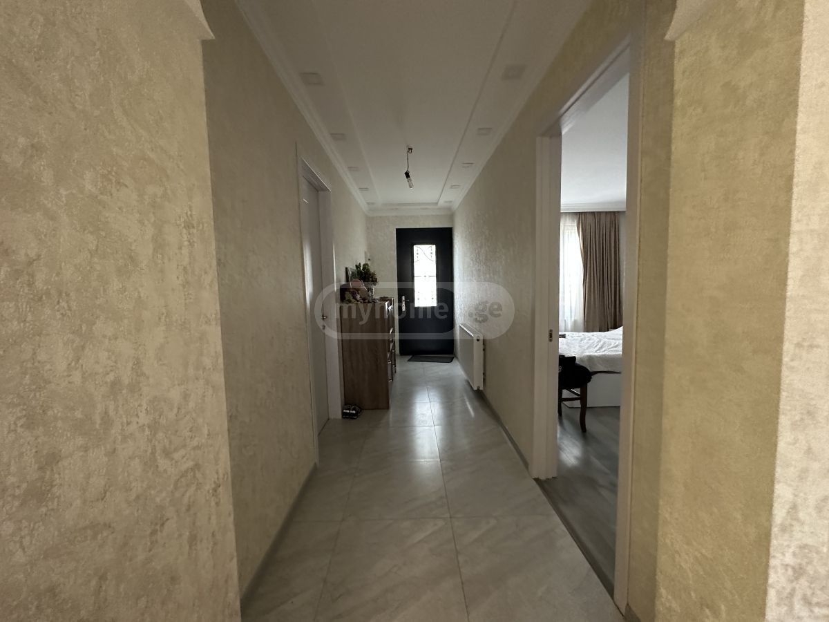 For Sale 8 Room Private House Isanshi view 5