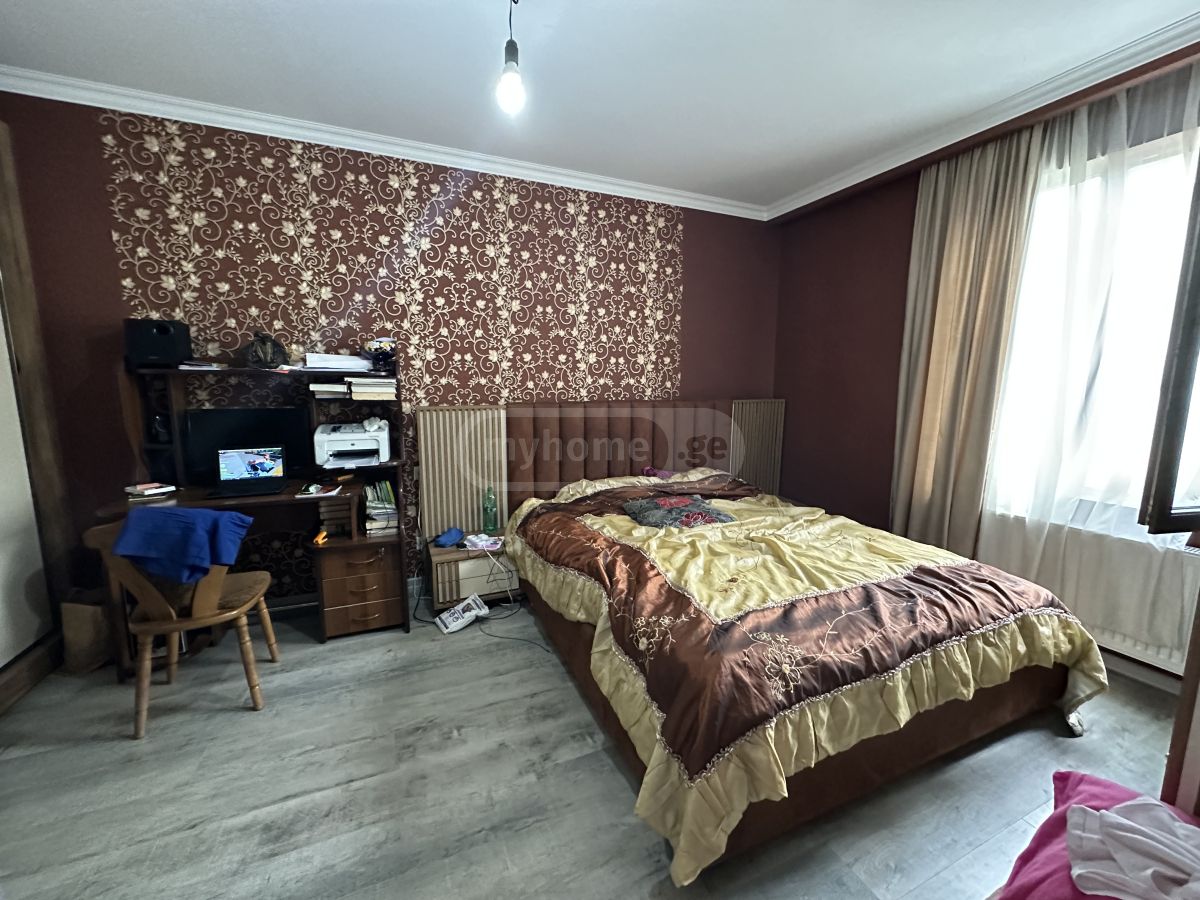 For Sale 8 Room Private House Isanshi view 7