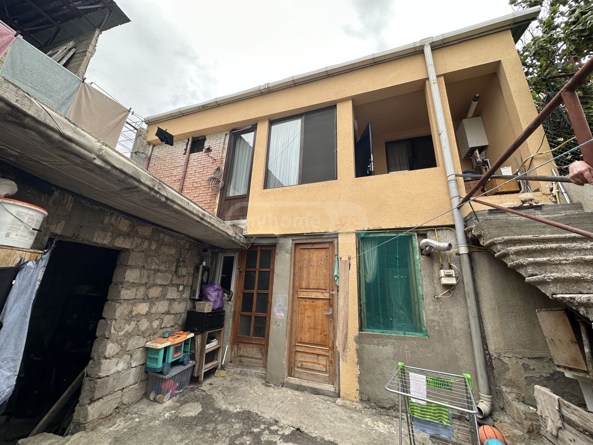 For Sale 8 Room Private House Isanshi view 9