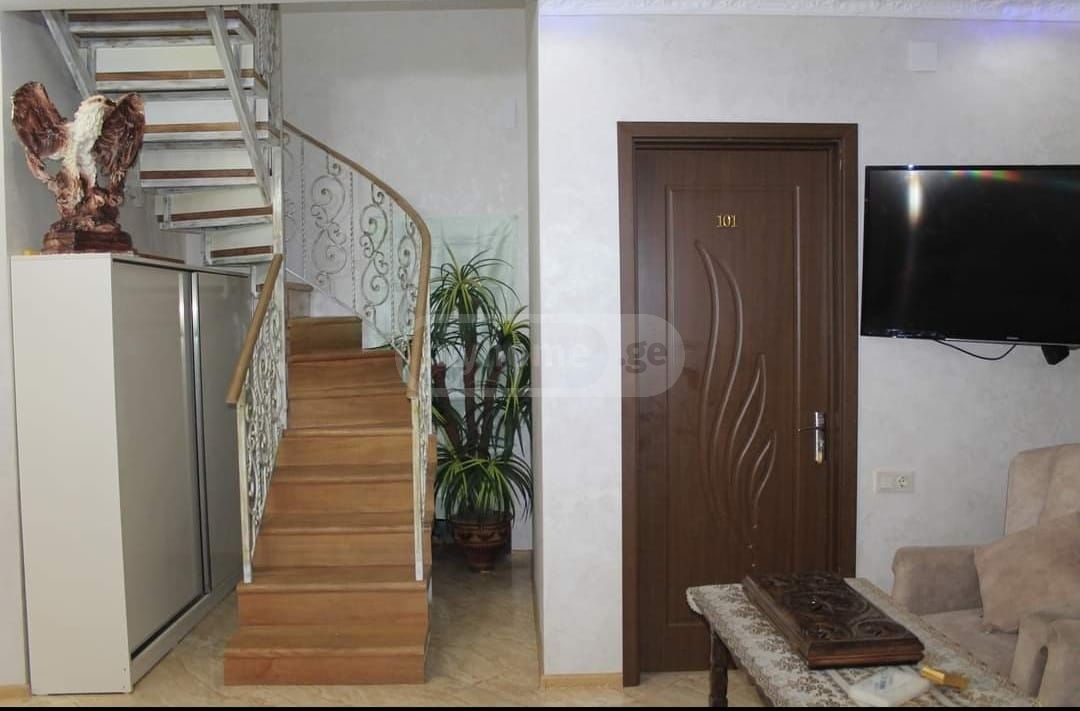7 Room Country House For Sale view 3