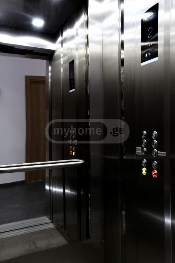 For Sale 10+ Room Sastumro Avlabarshi view 12