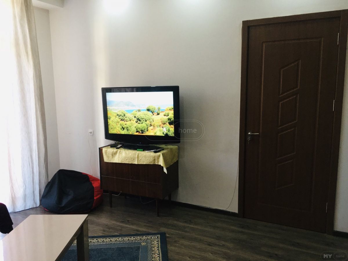 2 Room Apartment Daily Rent In Varketili view 5