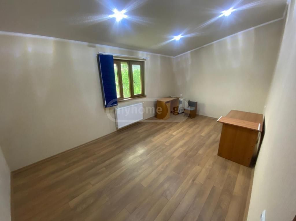 5 Room Private House For Rent In Ortachala view 10