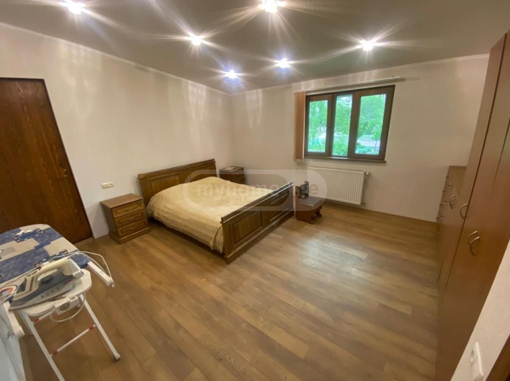 5 Room Private House For Rent In Ortachala view 5
