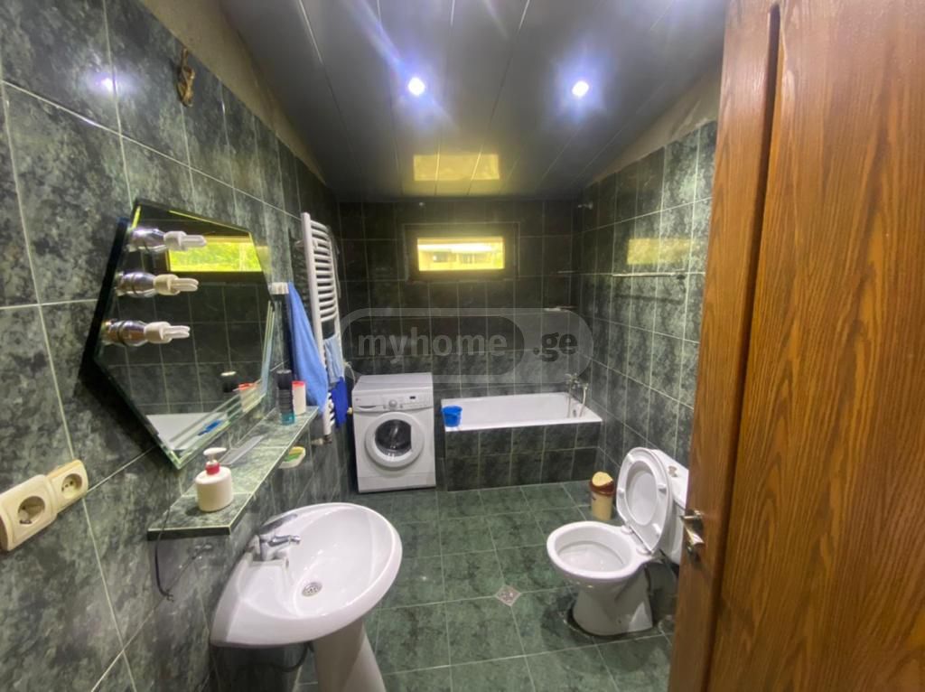 5 Room Private House For Rent In Ortachala view 9