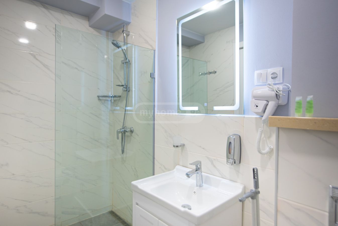 Daily Rent 1 Room Apartment Gudaurshi, 9 of 12