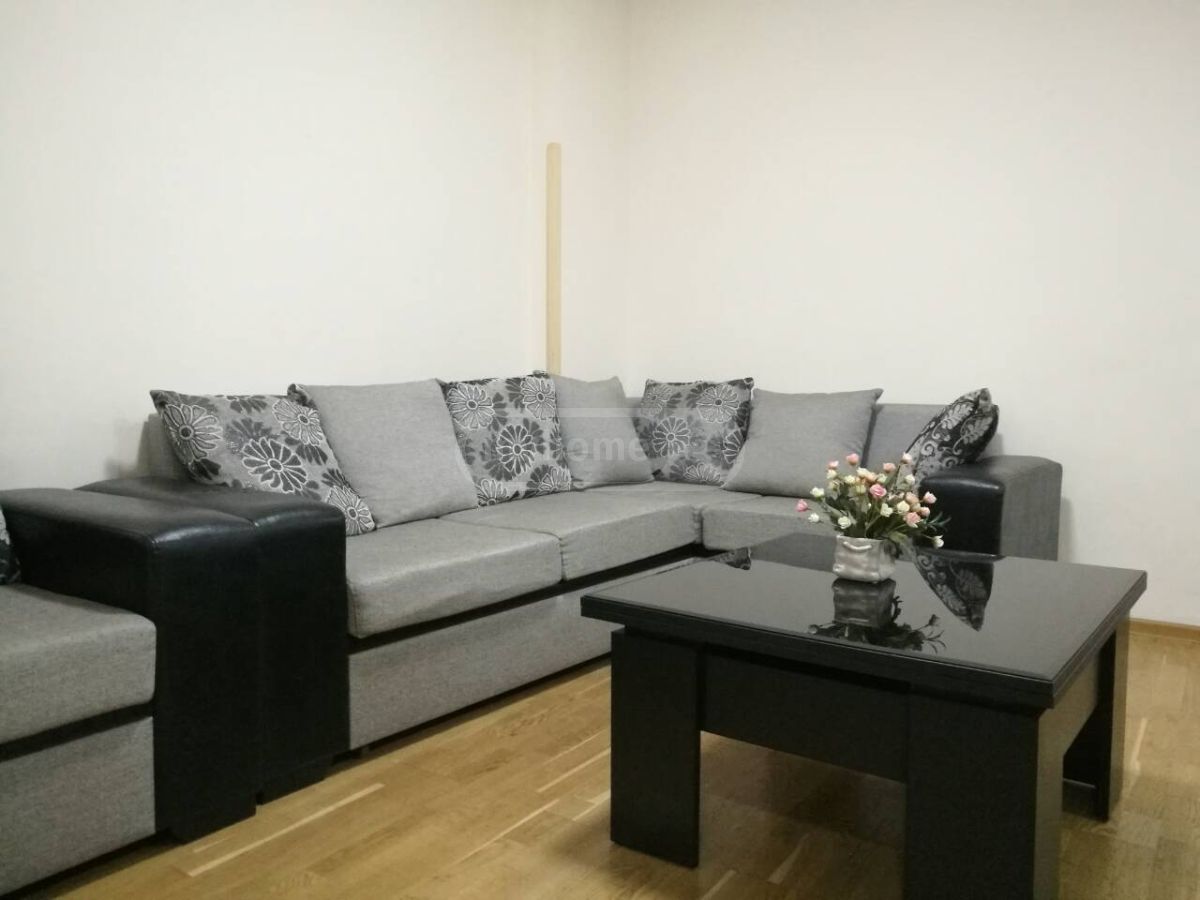 Daily Rent 3 Room Apartment Mtatsmindaze view 5