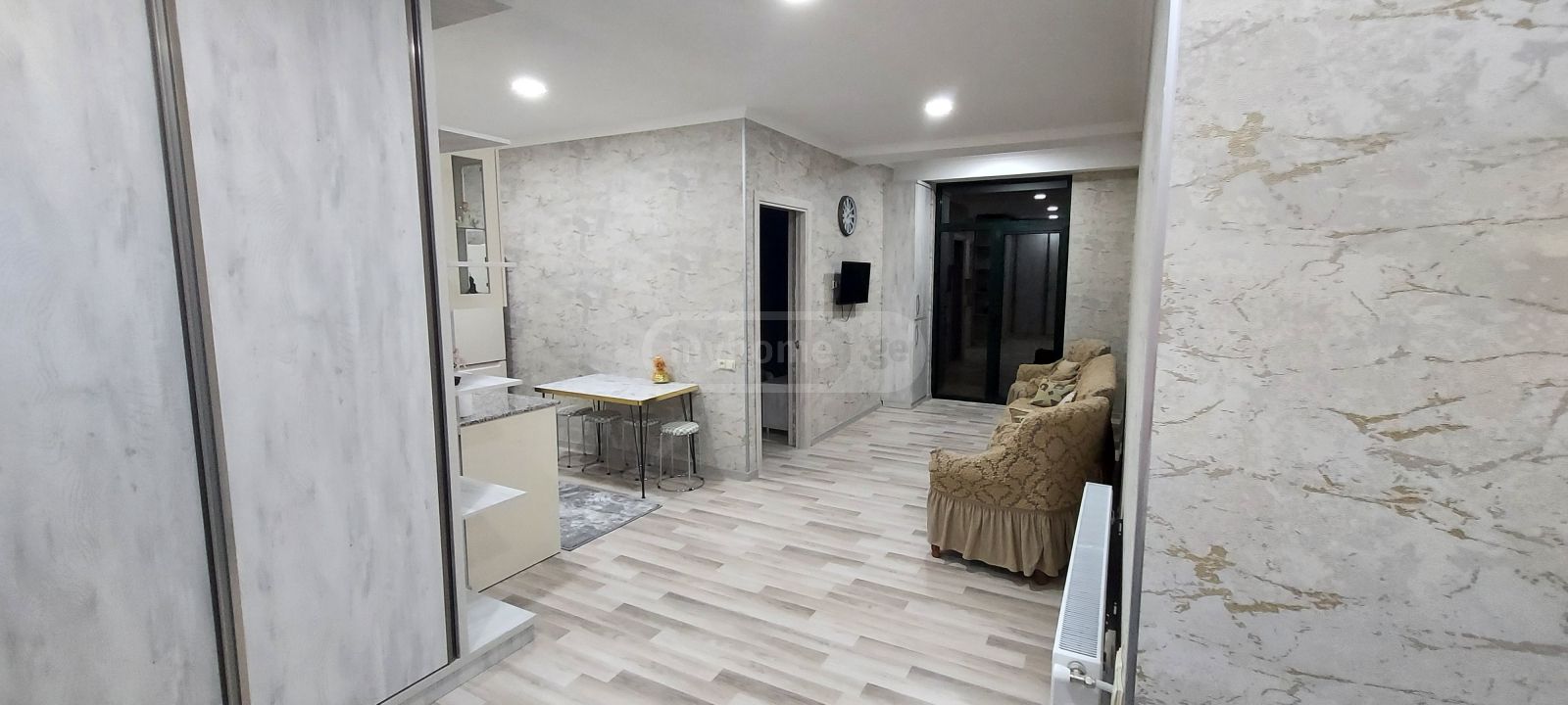 Daily Rent 2 Room Apartment Kutaisshi view 8