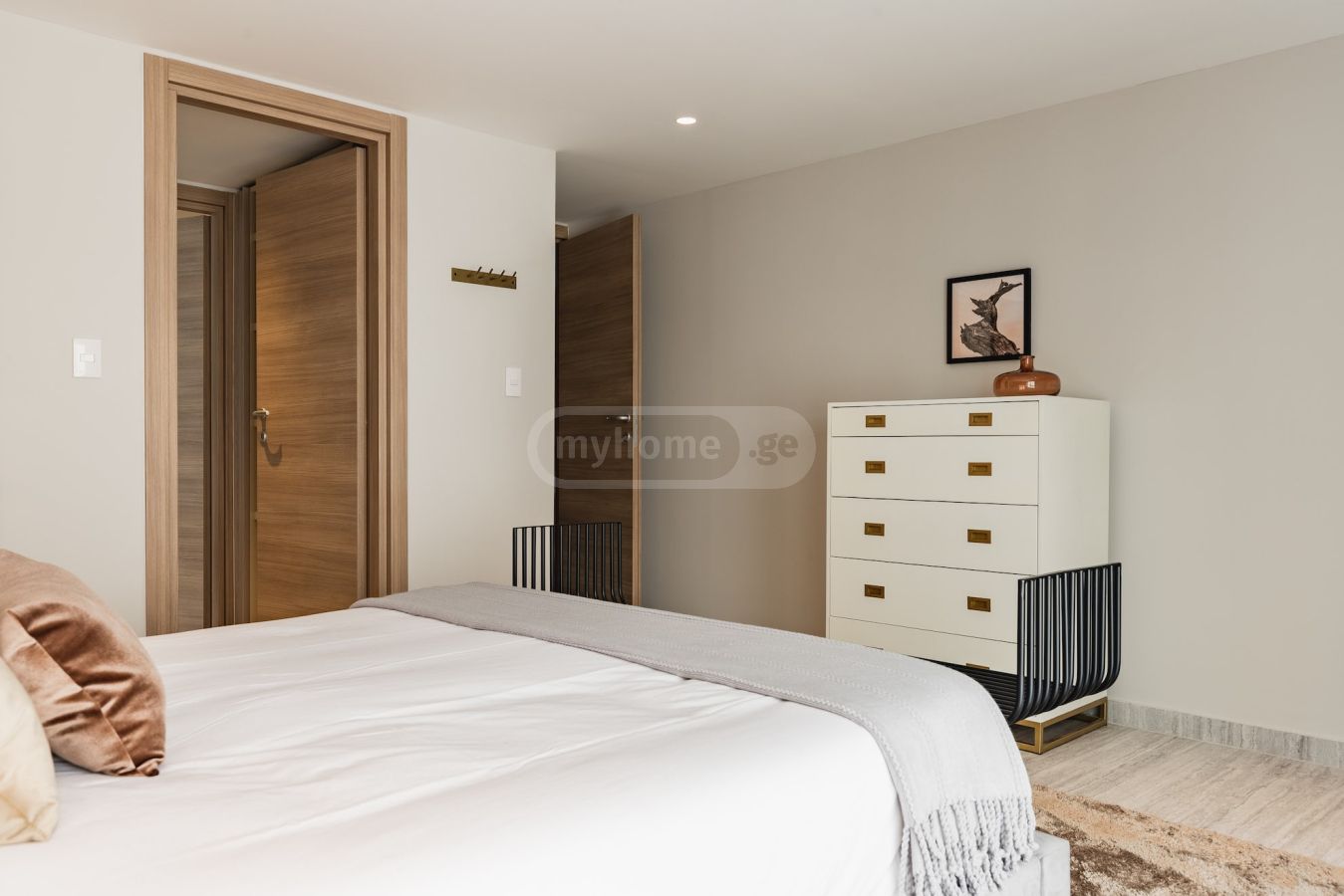 For Rent 4 Room Apartment Shindisshi view 5