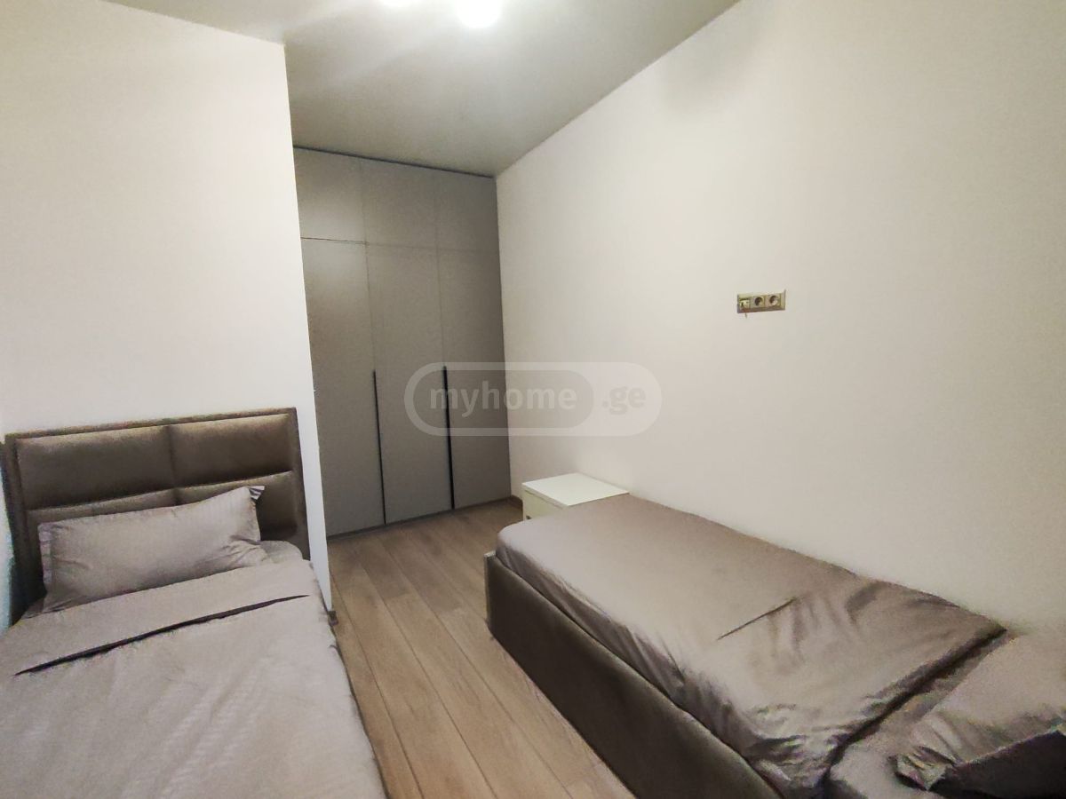 3 Room Apartment Daily Rent In Isani view 4