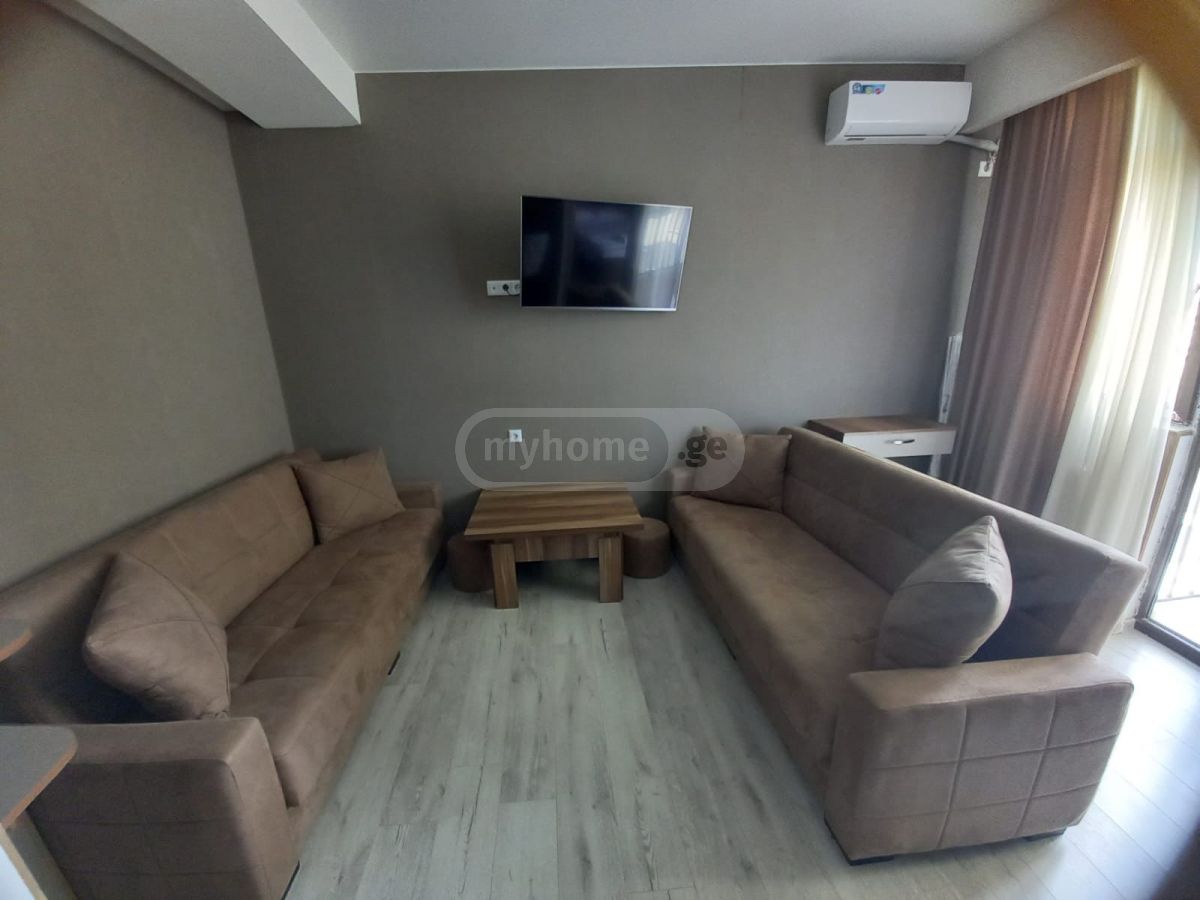Daily Rent 2 Room Apartment Rustavshi view 6