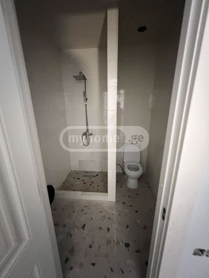 For Sale 3 Room Apartment view 4
