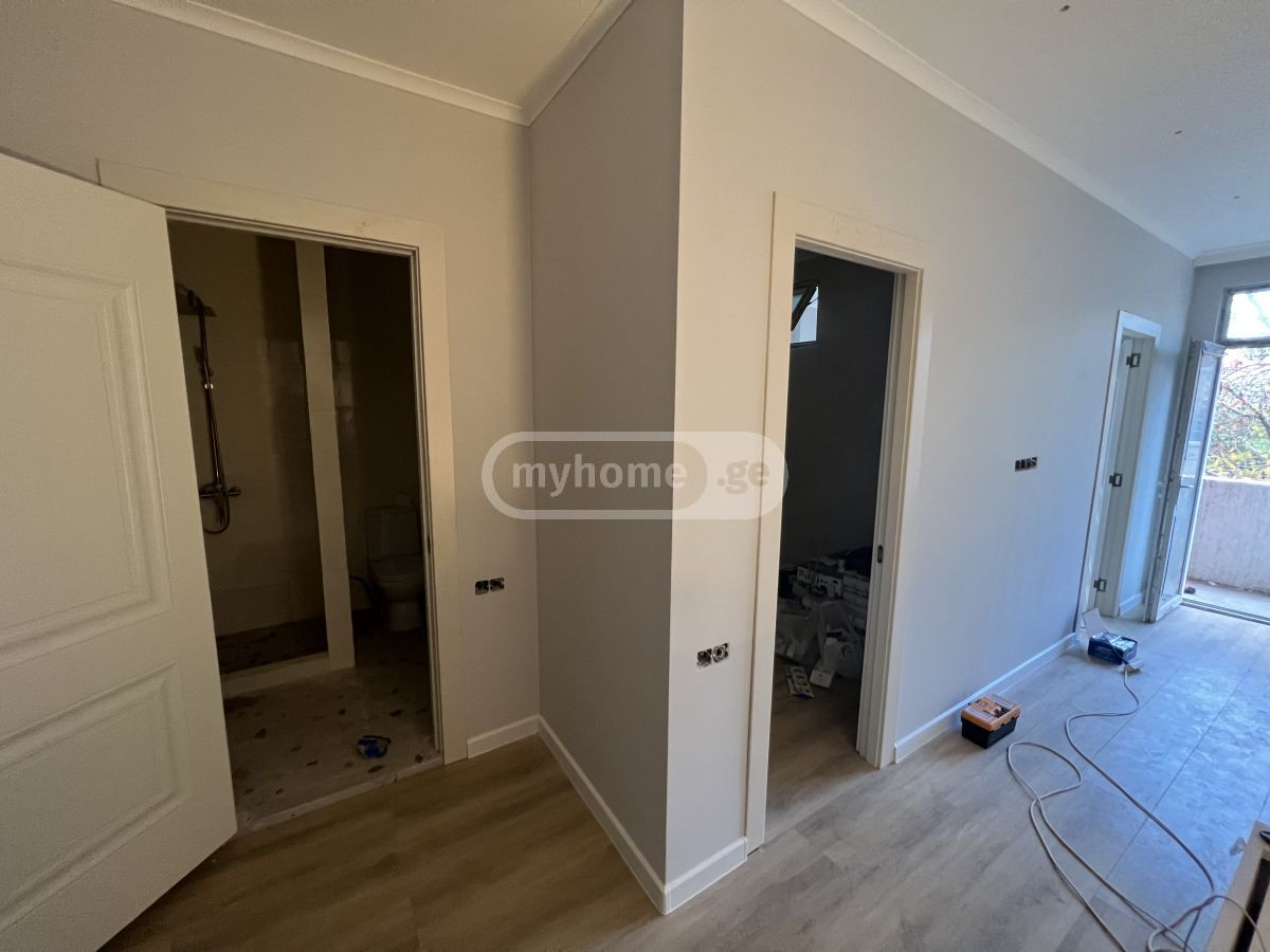 For Sale 3 Room Apartment view 5