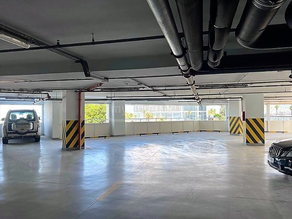 For Sale 6 Room Apartment view 10