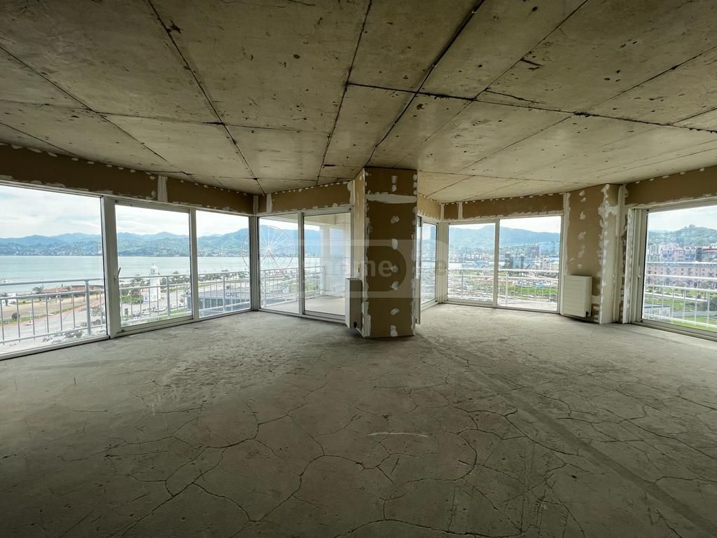 For Sale 6 Room Apartment view 7