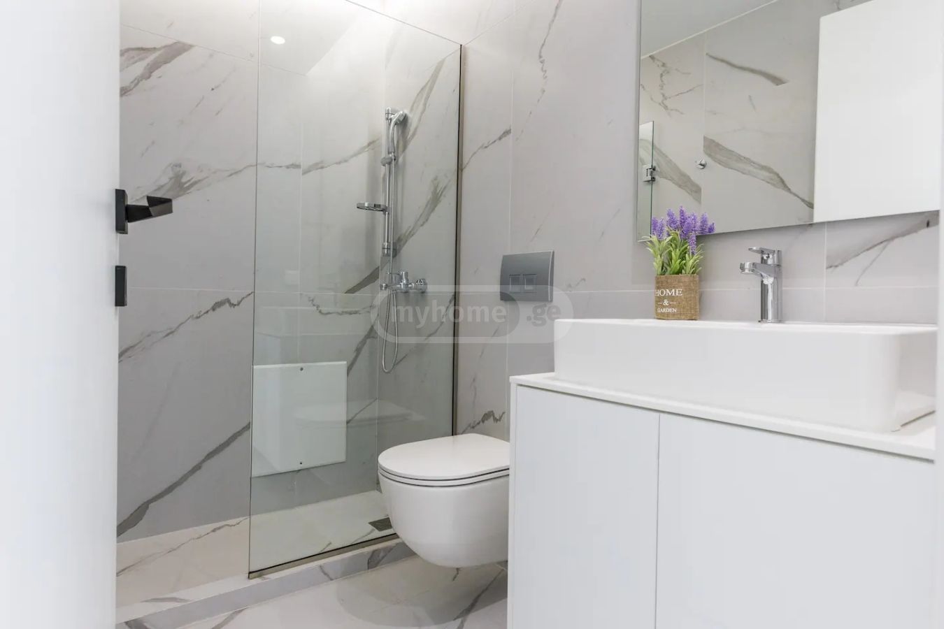 2 Room Flat Daily Rent. Avlabari view 7