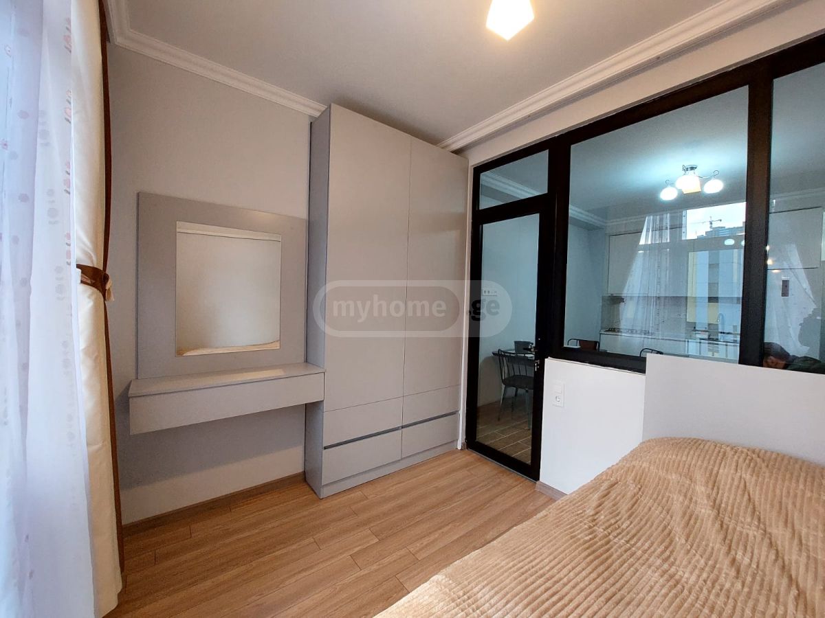 For Rent 2 Room Apartment view 2