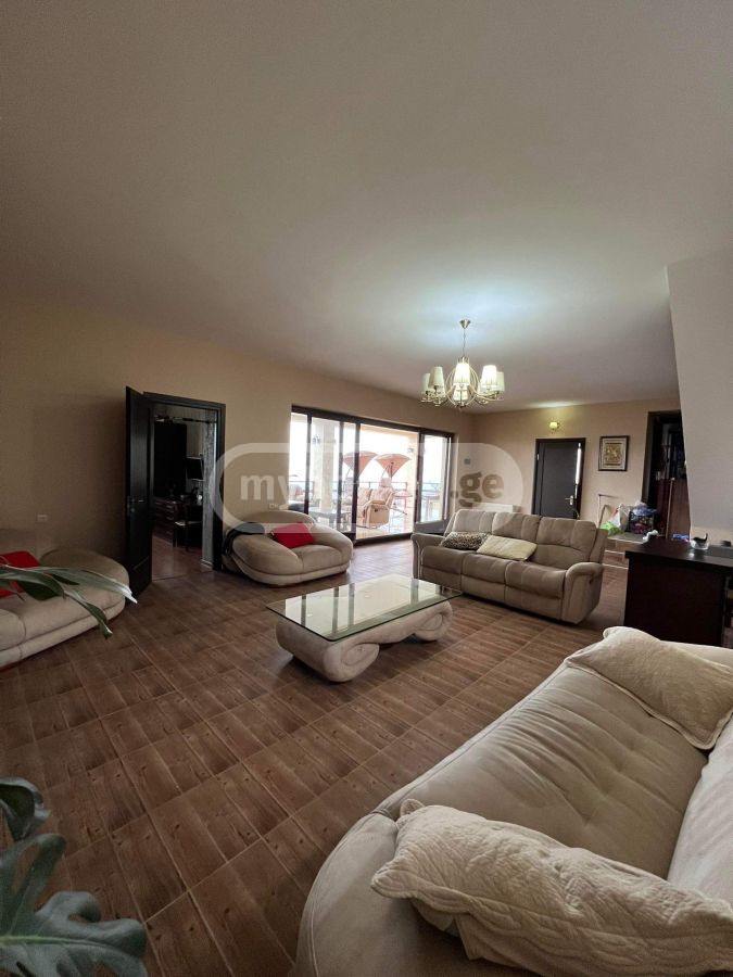 For Sale 7 Room Private House Tsavkisshi view 6