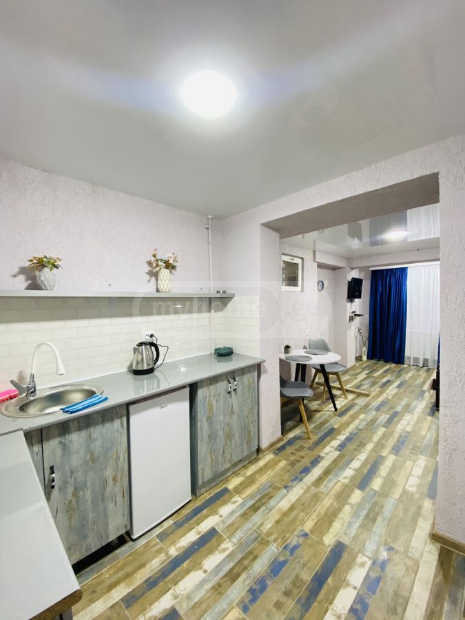 Daily Rent 2 Room Apartment Kutaisshi view 3