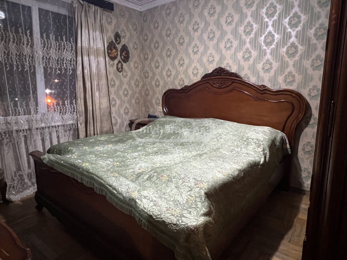 For Rent 4 Room Apartment Varketilshi view 7