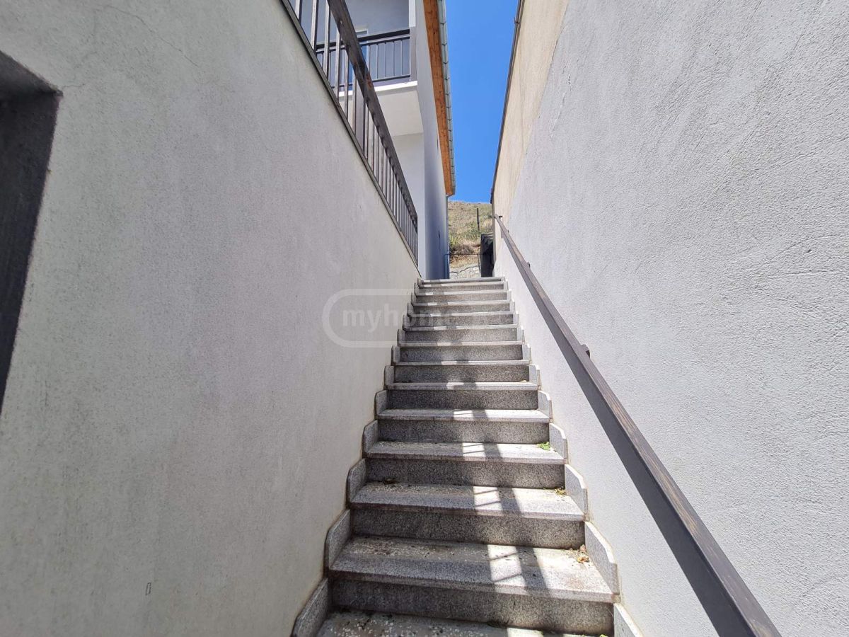 For Sale 5 Room Private House San. Zonashi view 8