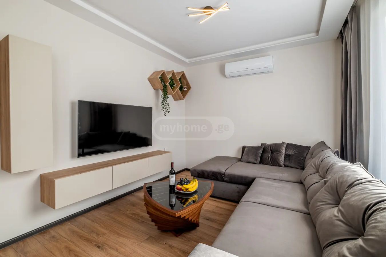 2 Room Flat Daily Rent. Saburtalo view 6