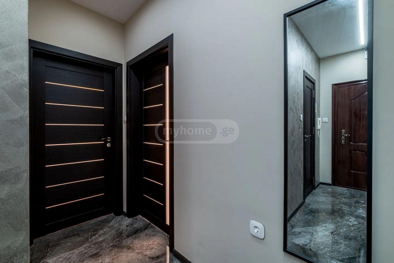 2 Room Flat Daily Rent. Saburtalo view 8