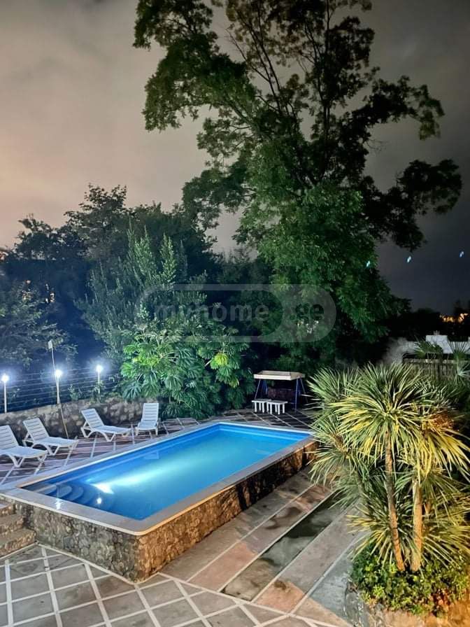 5 Room Private House Daily Rent In Makhinjauri, In Batumi view 1