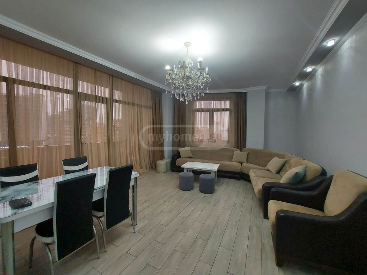 For Sale 4 Room Apartment view 1