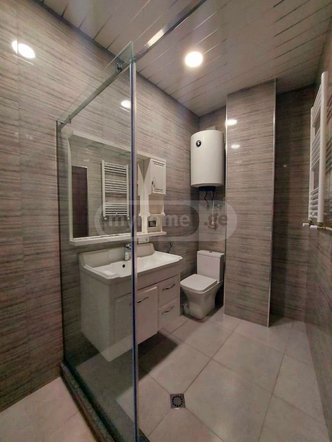 For Sale 4 Room Apartment view 10