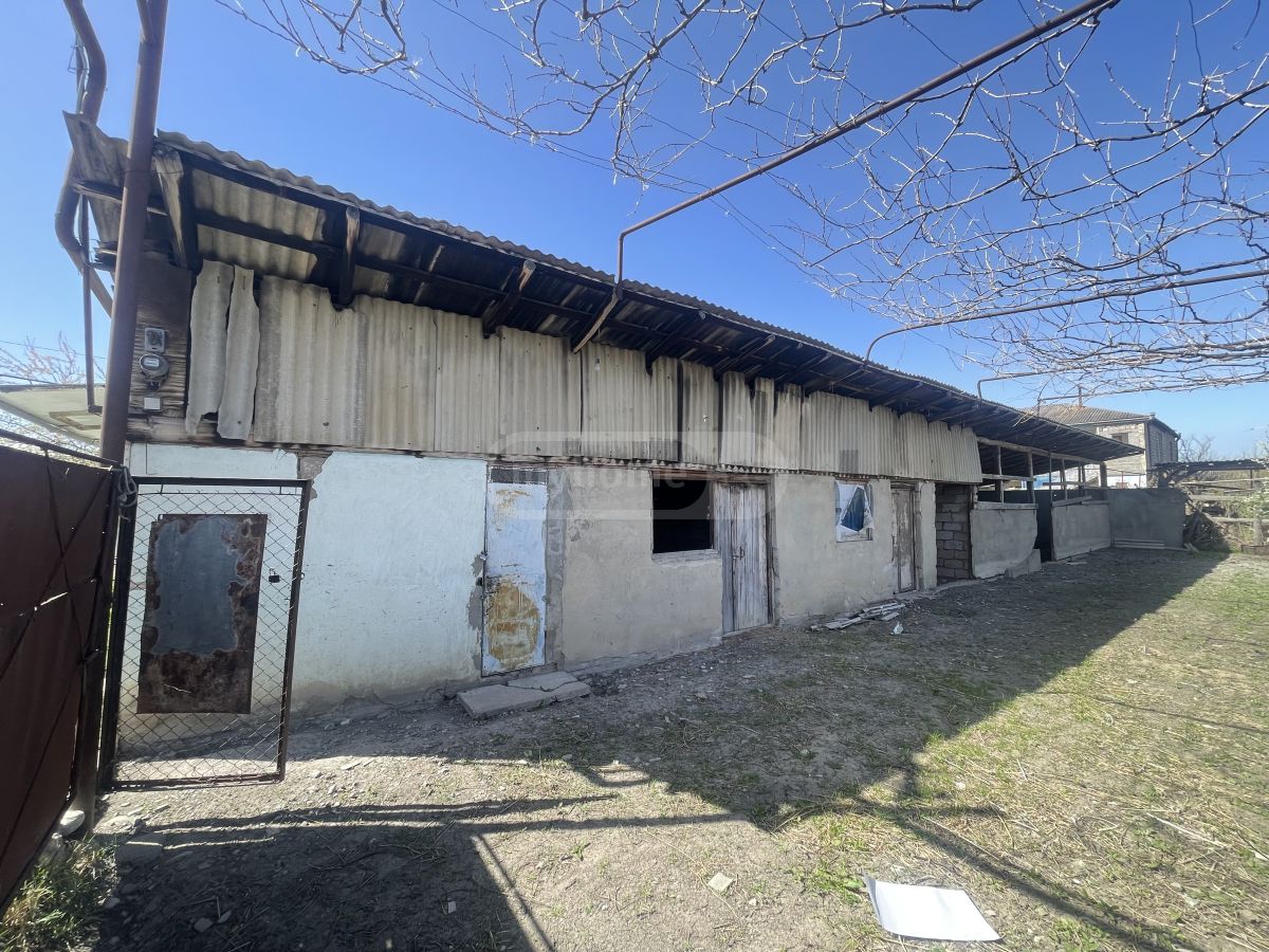 For Sale Sasatsqobe Commercial Space Gorshi view 2