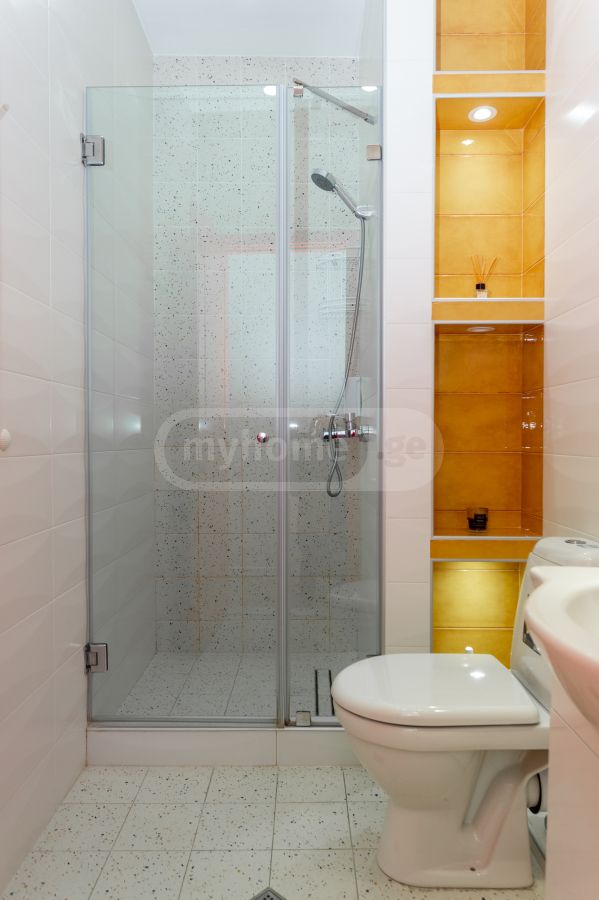 2 Room Apartment Daily Rent In Ortachala view 7