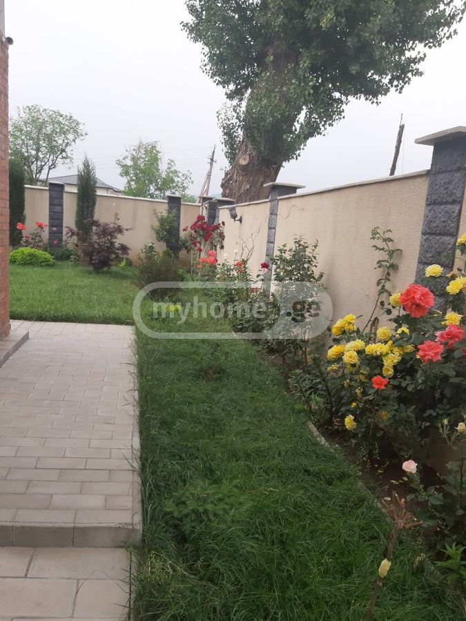 7 Room Private House For Sale view 11