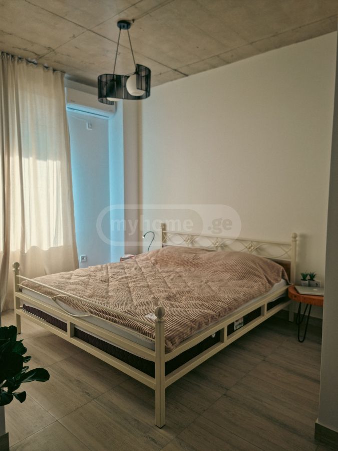 Daily Rent 1 Room Apartment Kutaisshi view 2