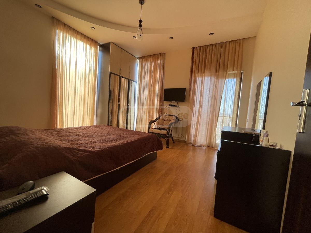8 Room Country House For Sale view 4
