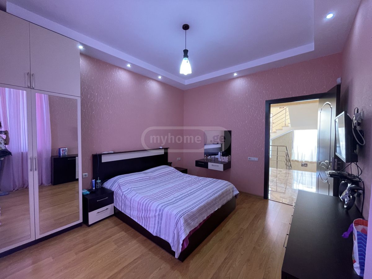 8 Room Country House For Sale view 7
