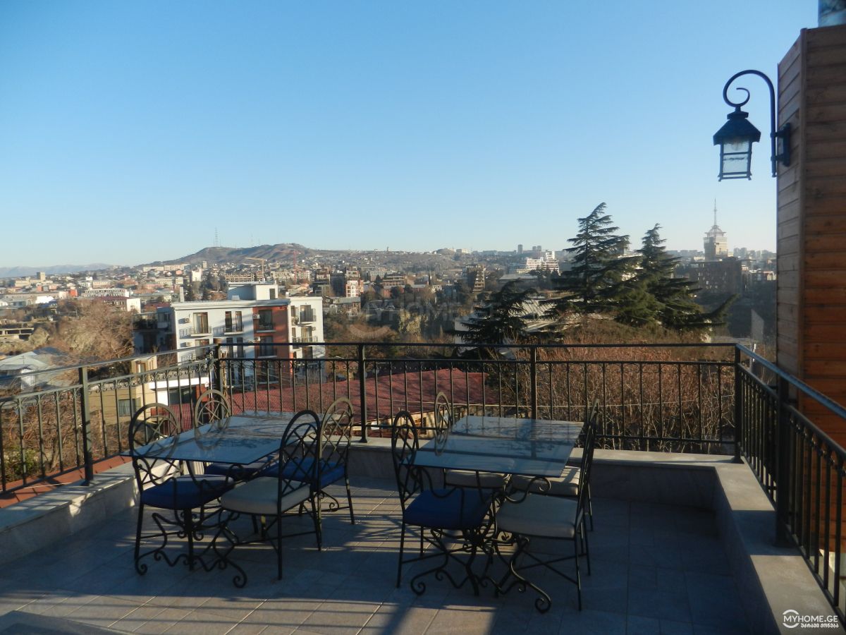 5 Room Hotel For Sale view 6
