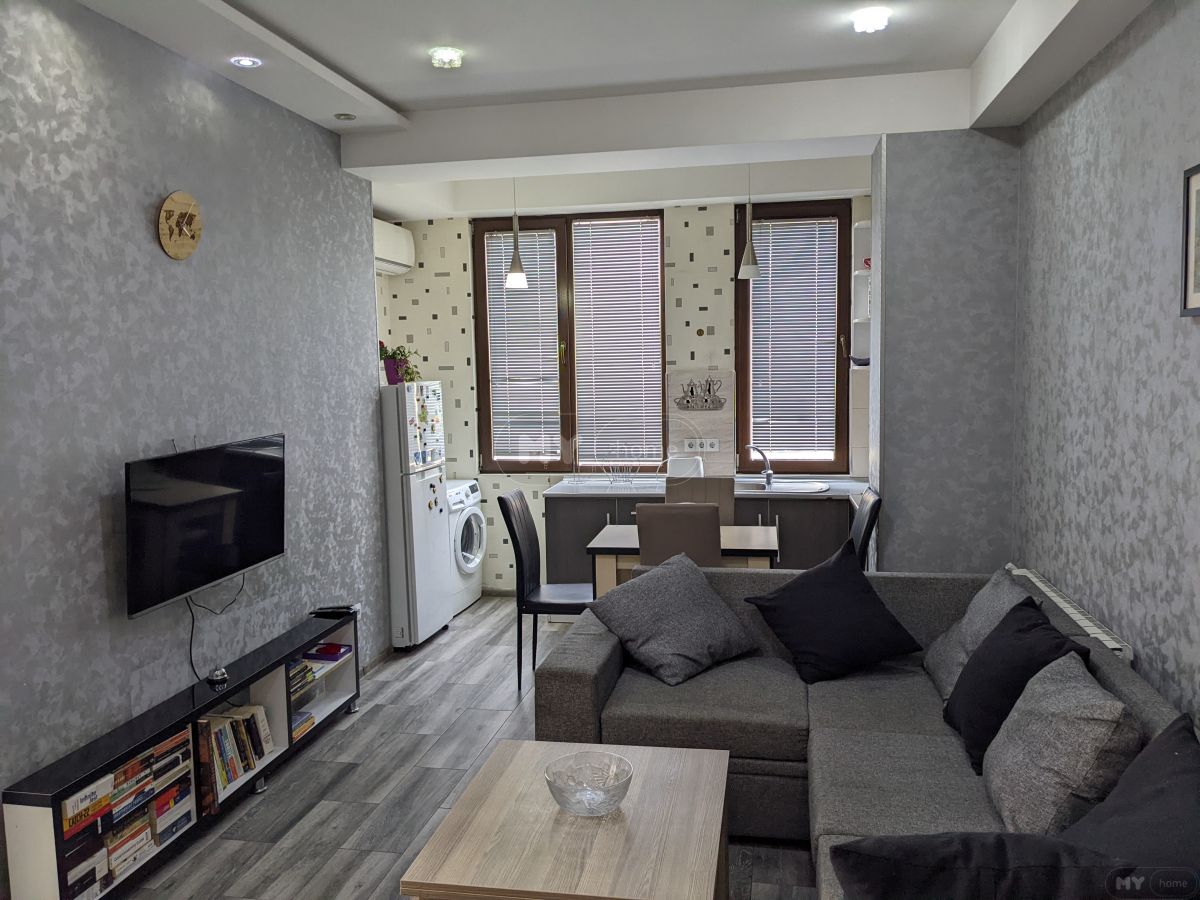 3 Room Apartment For Rent view 1